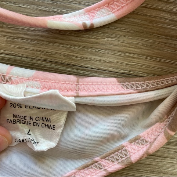 Bathing suit top - Picture 6 of 8